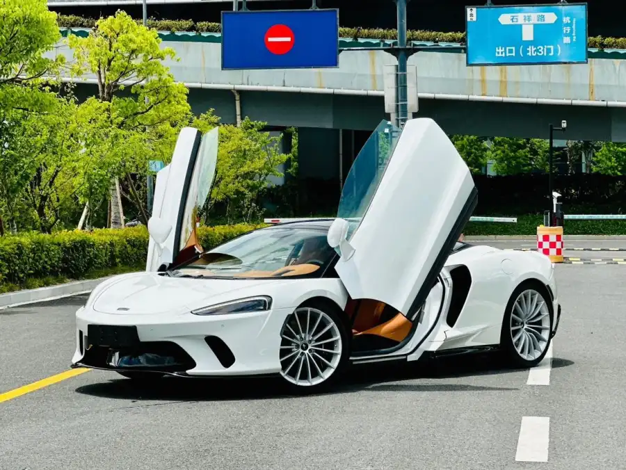 McLaren GT 4.0T Standard