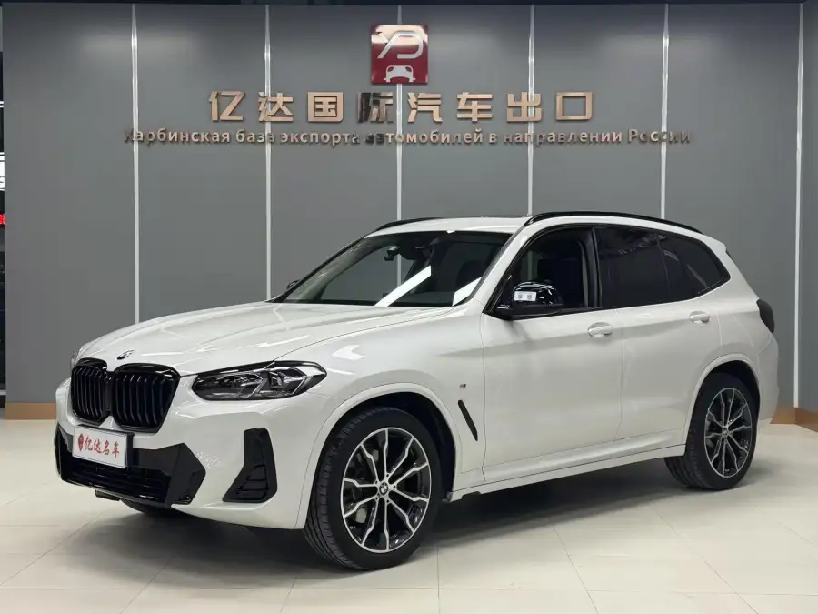 BMW X3 xDrive30i Lead M