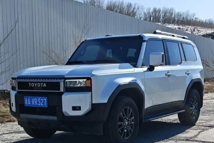 Toyota Prado 2.4T TX 5 мест
