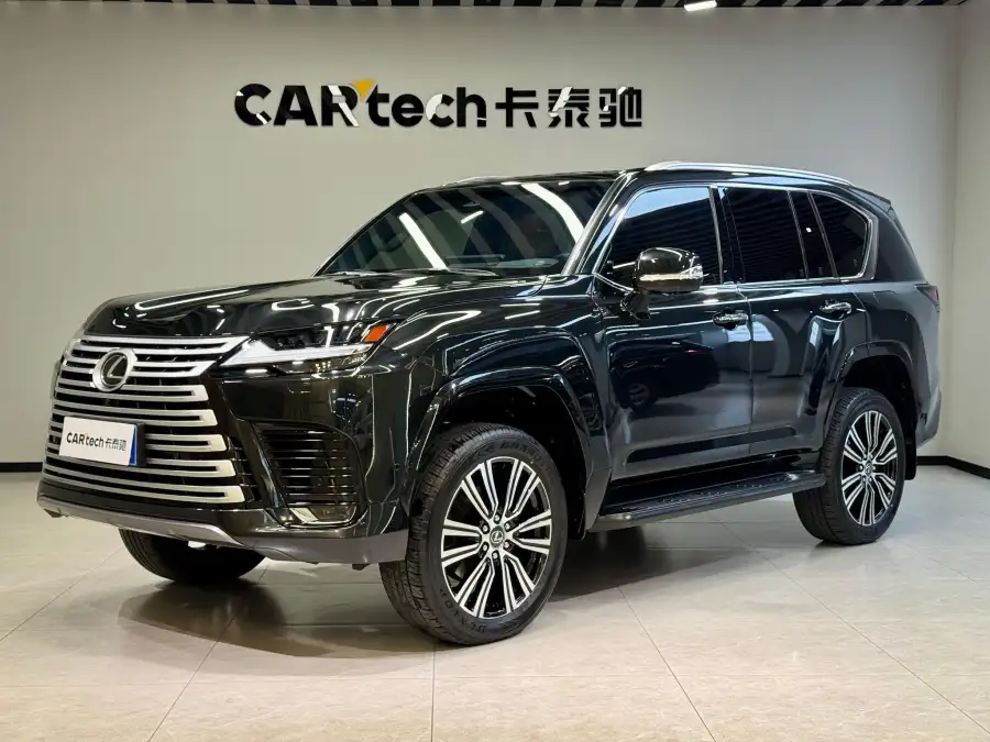 Lexus LX 700h
