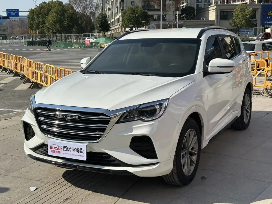 Jetour X70 1.5T DCT II 5 мест