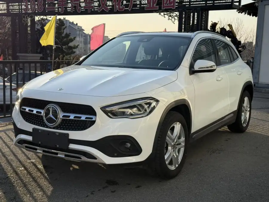 Mercedes-Benz GLA GLA 200