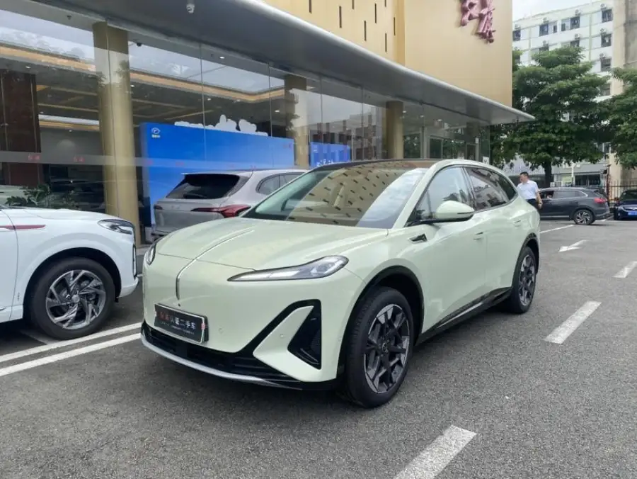 Hongqi Tiangong 06 520