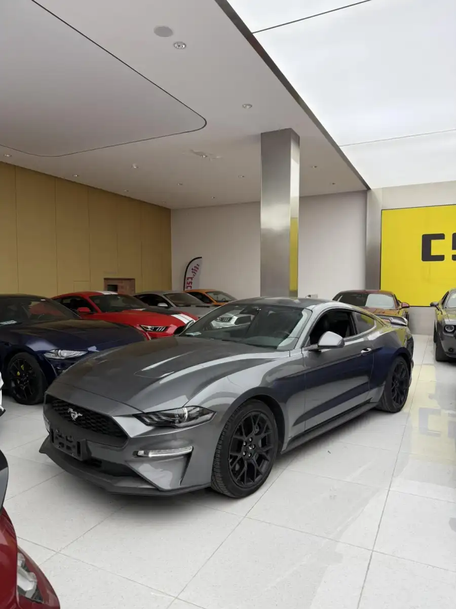 Ford Mustang 2.3T EcoBoost