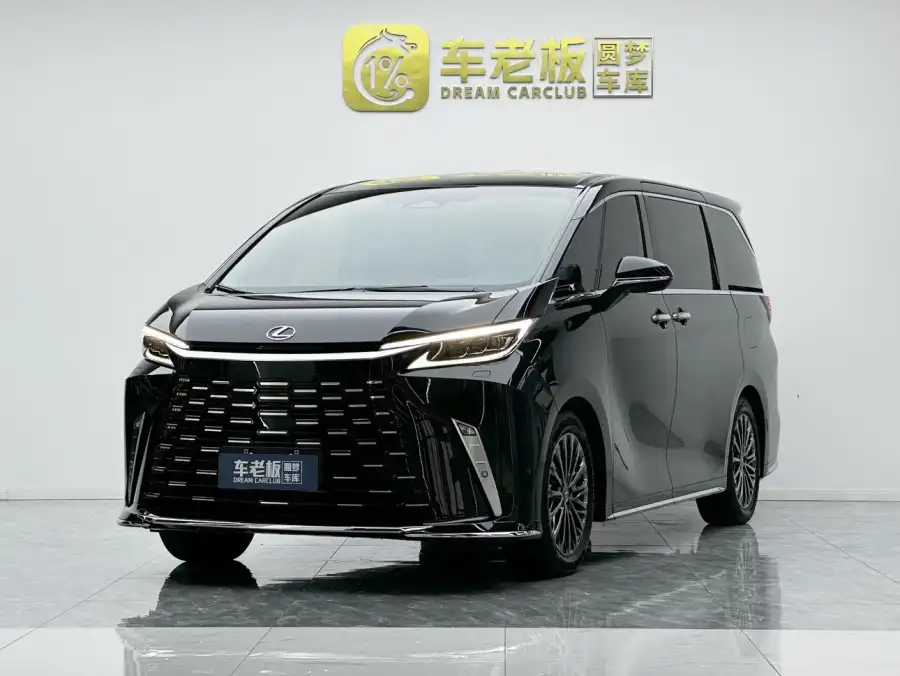 Lexus LM 350h E-Four 7 мест