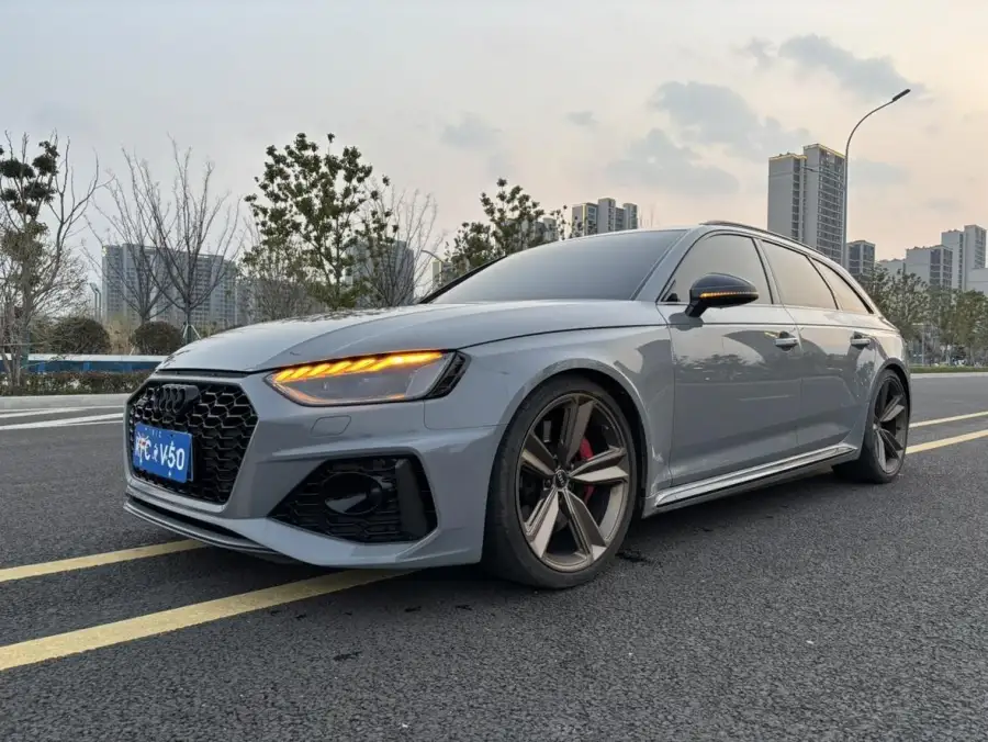 Audi RS 4 RS4 2.9T Avant