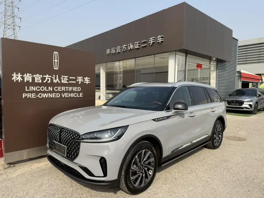 Lincoln Aviator 3.0T V6 4WD 6 мест