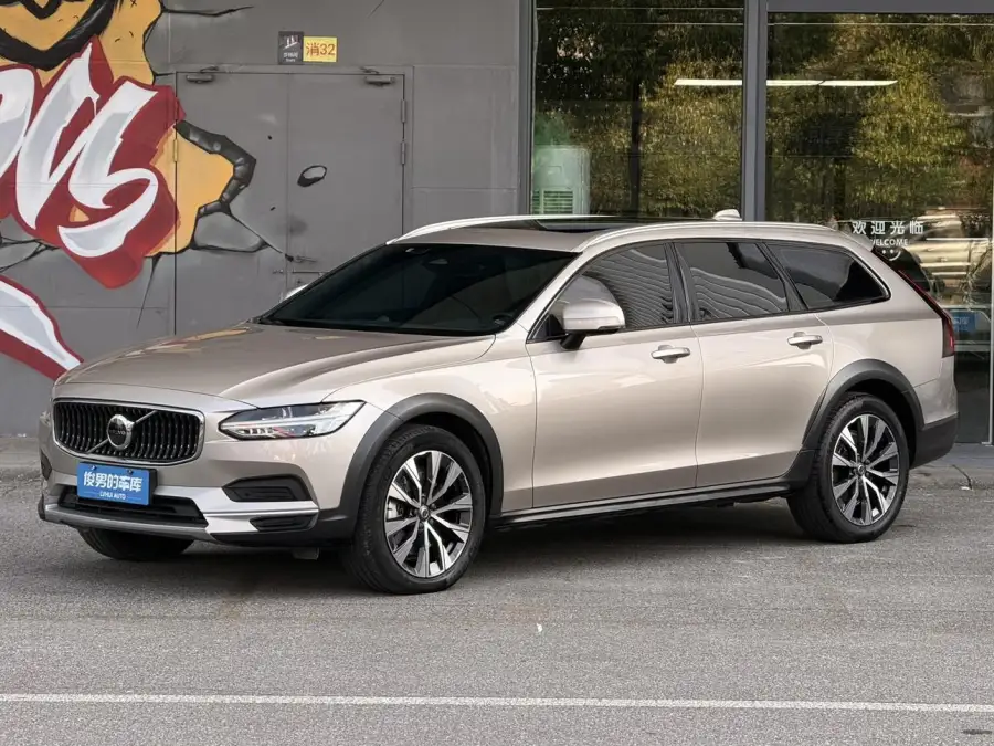 Volvo V90 Cross Country B5 AWD