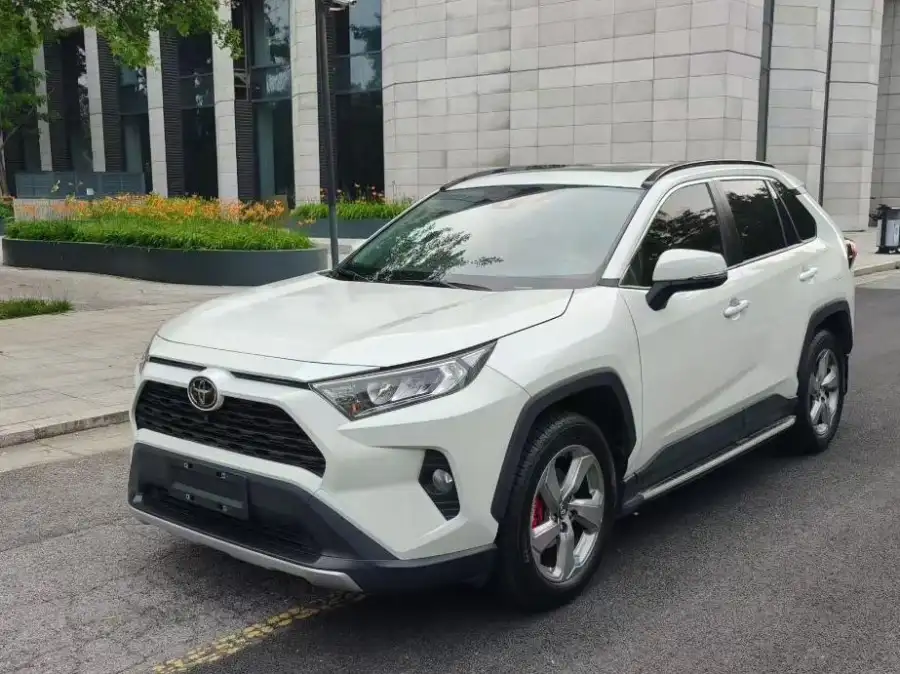 Toyota RAV4 2.0L CVT 2WD