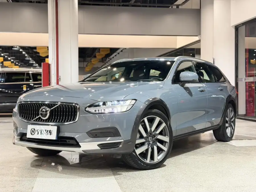 Volvo V90 Cross Country B5 AWD