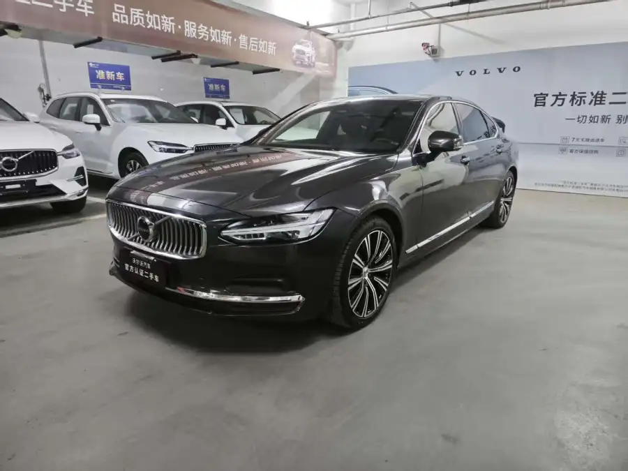 Volvo S90 B5 Luxury