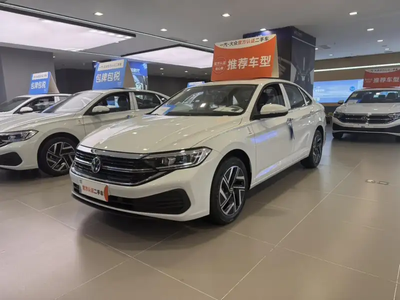Volkswagen Sagitar 300TSI DSG