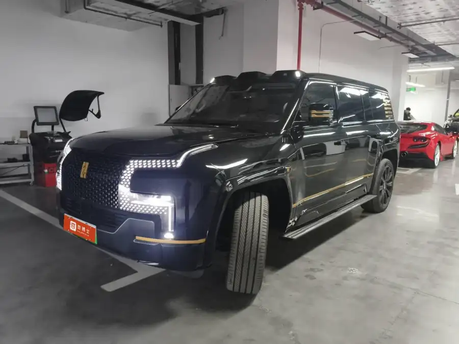 Yangwang U8L