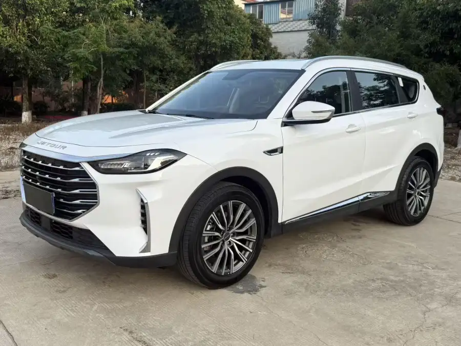 Jetour X70 Plus 1.5T DCT PLUS 5 мест
