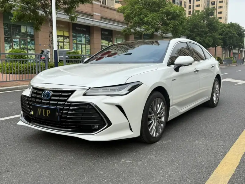Toyota Avalon 2.5L XLE Premium