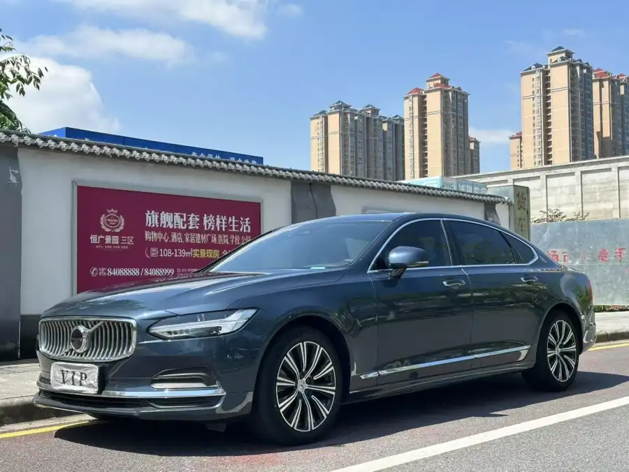 Volvo S90 B5 Luxury