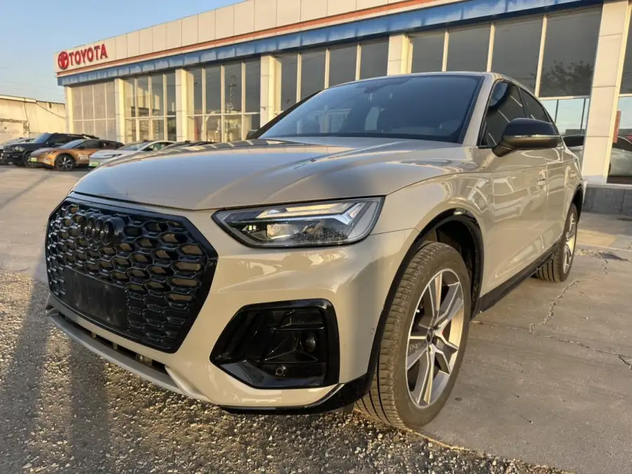 Audi Q5L Sportback 40 TFSI Sport