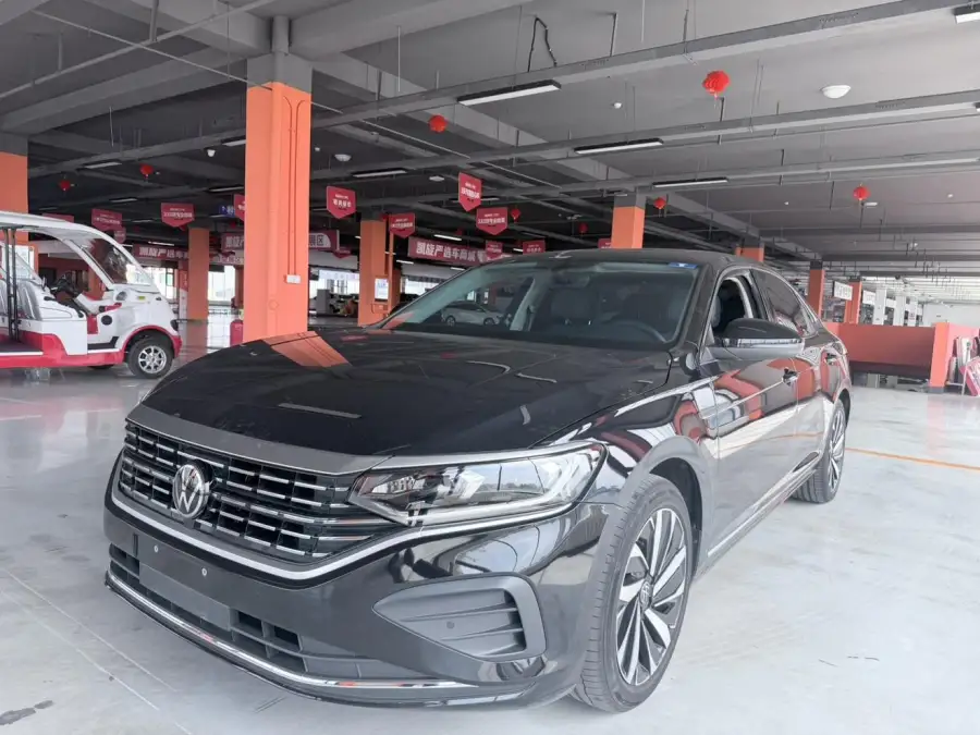 Volkswagen Passat 380TSI
