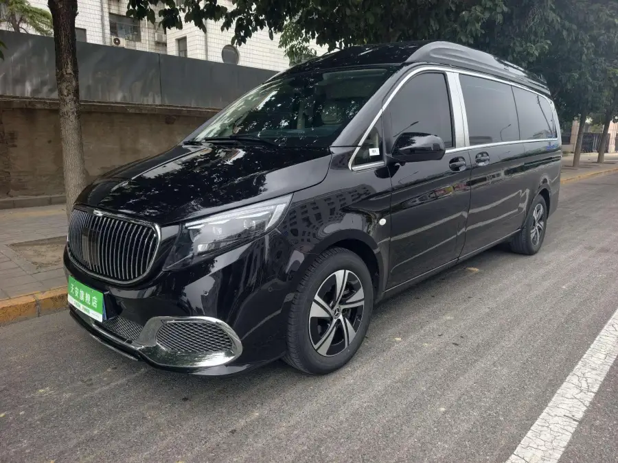 Laiyin Traveller