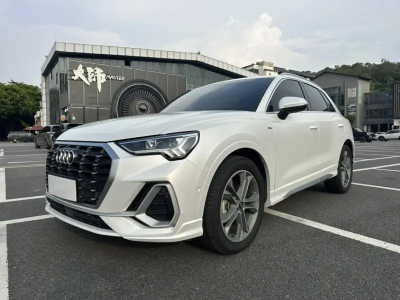 Audi Q3 40 TFSI