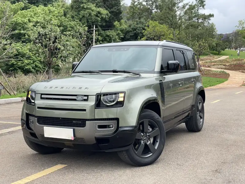 Land Rover Defender 110 P400 X-Dynamic