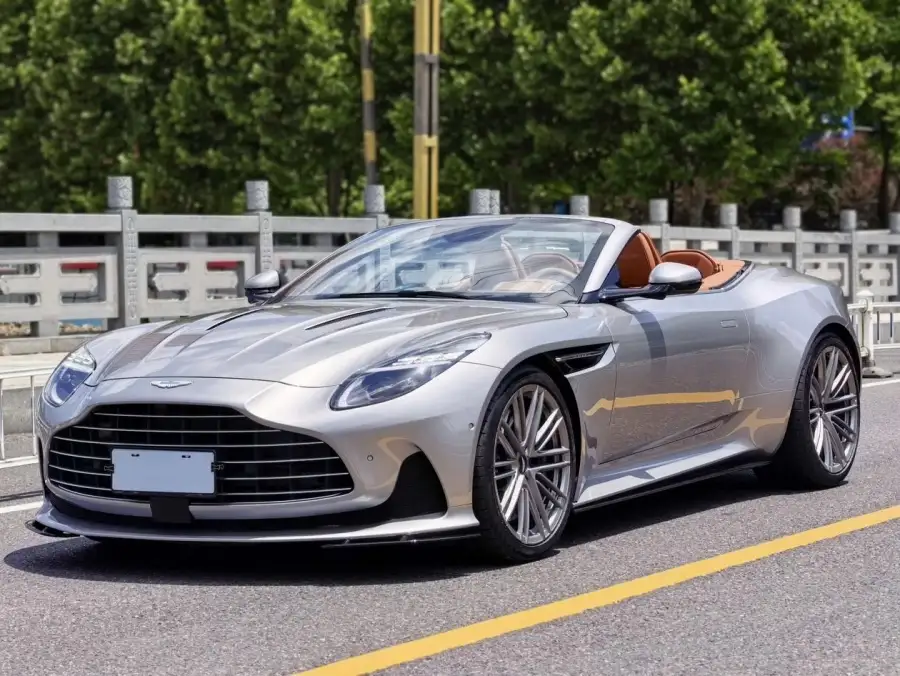 Aston Martin DB12 4.0T V8 Volante