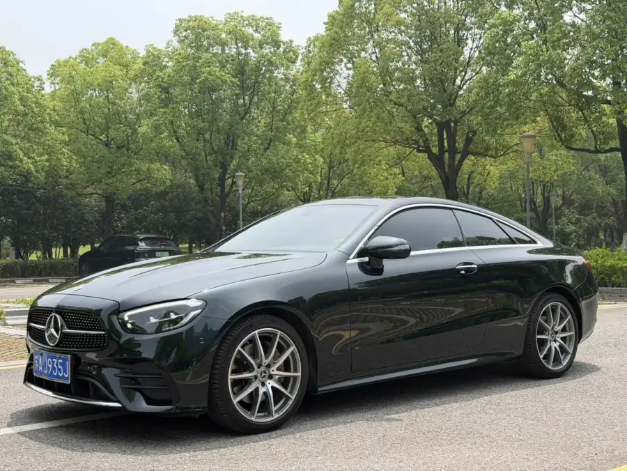 Mercedes-Benz E-Class (Import) E 260