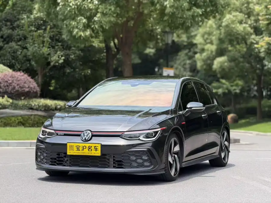 Volkswagen Golf GTI 380TSI DSG GTI