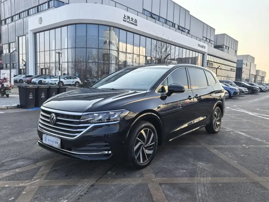 Volkswagen Viloran 330TSI Luxury