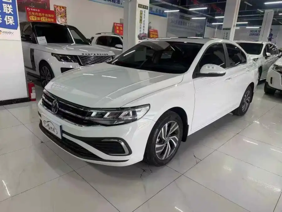 Volkswagen Bora 200TSI DSG