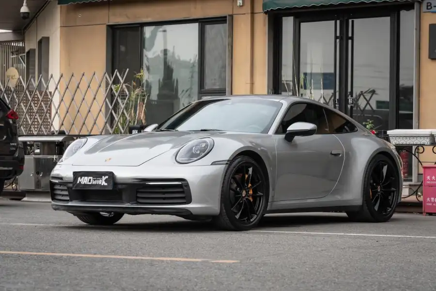 Porsche 911 Carrera 3.0T