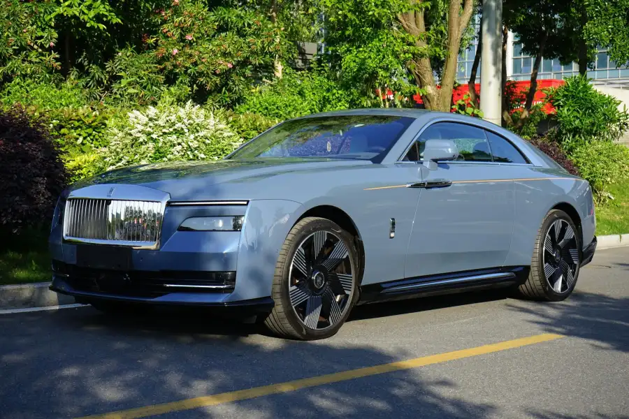 Rolls-Royce Spectre Standard