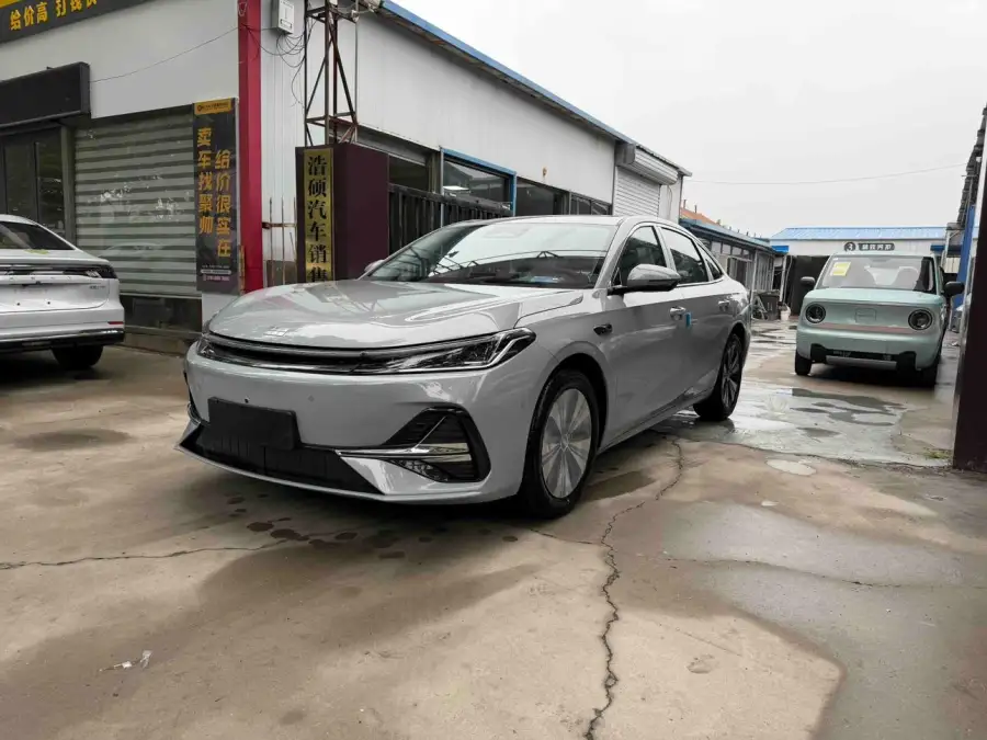 Geely Galaxy A7 EM 150km Explore +