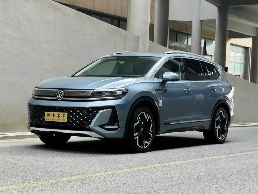 Volkswagen Talagon 450TSI 4WD Flagship 6 мест
