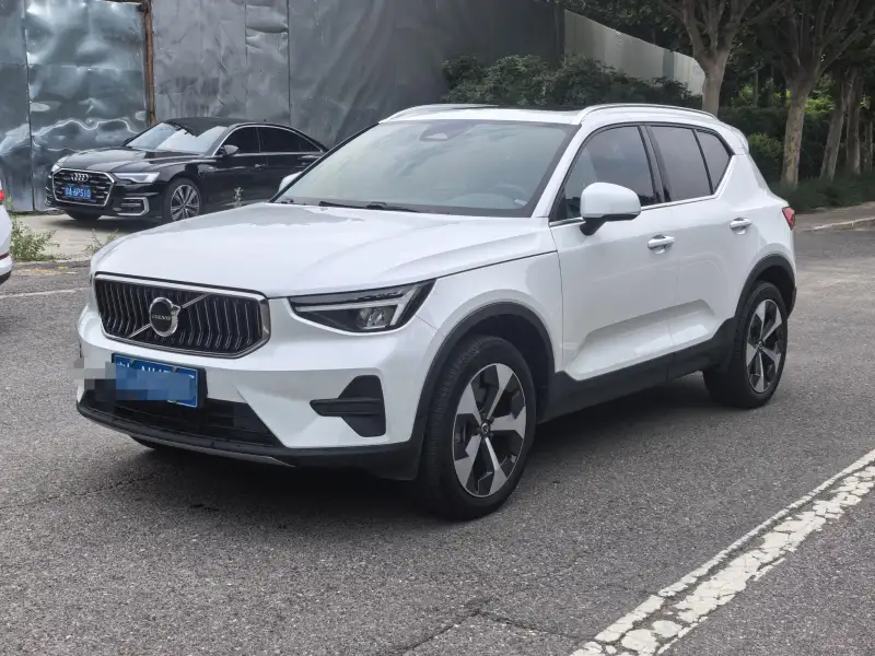 Volvo XC40 B4 4WD Luxury
