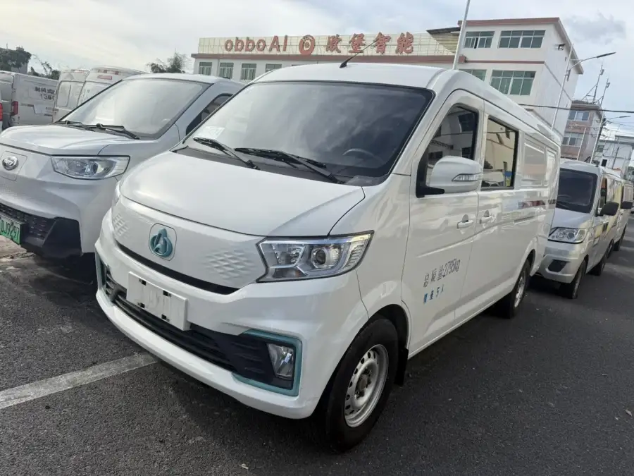 Changan Kuayue Kuayuexing V5 EV Smart 7