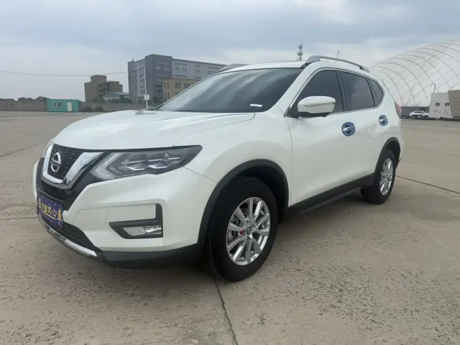 Nissan X-Trail 2.0L 2WD Smart