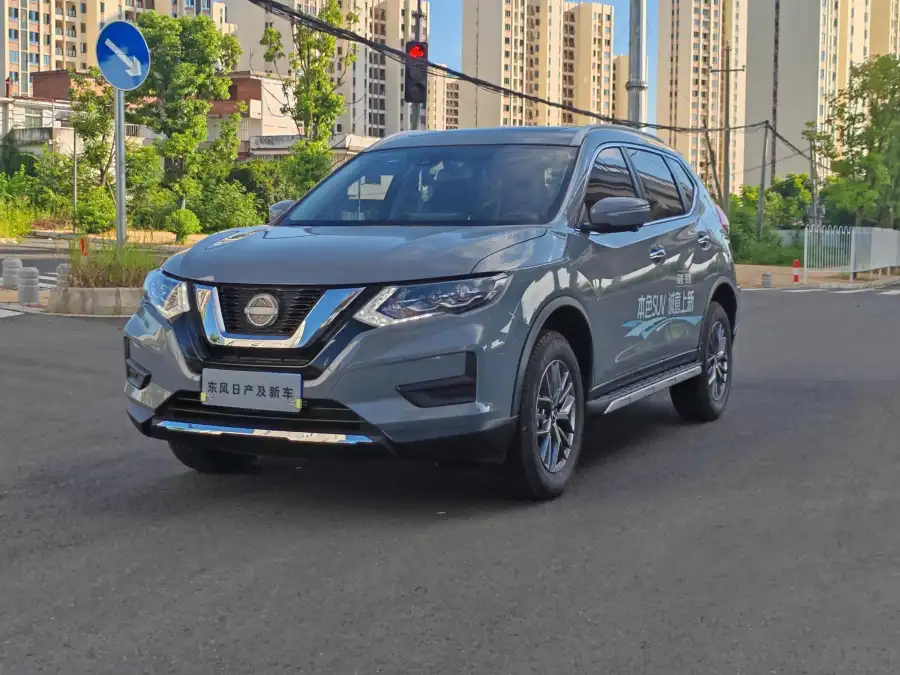 Nissan X-Trail 2.0L 2WD Lead