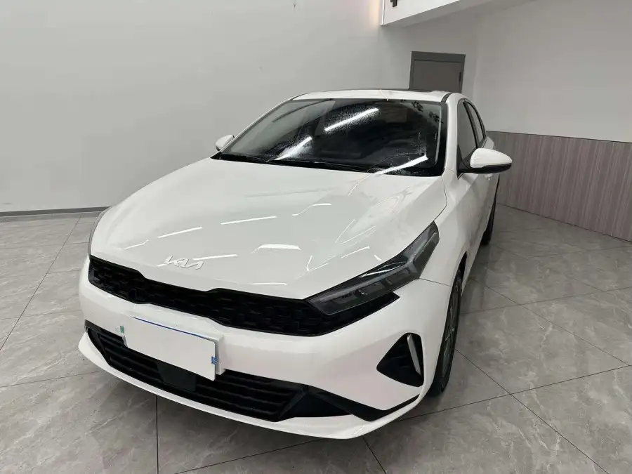 Kia K3 1.5L IVT Luxury