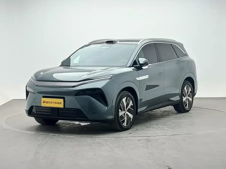 BYD Tang L DM DM-i 215KM 2WD Flagship
