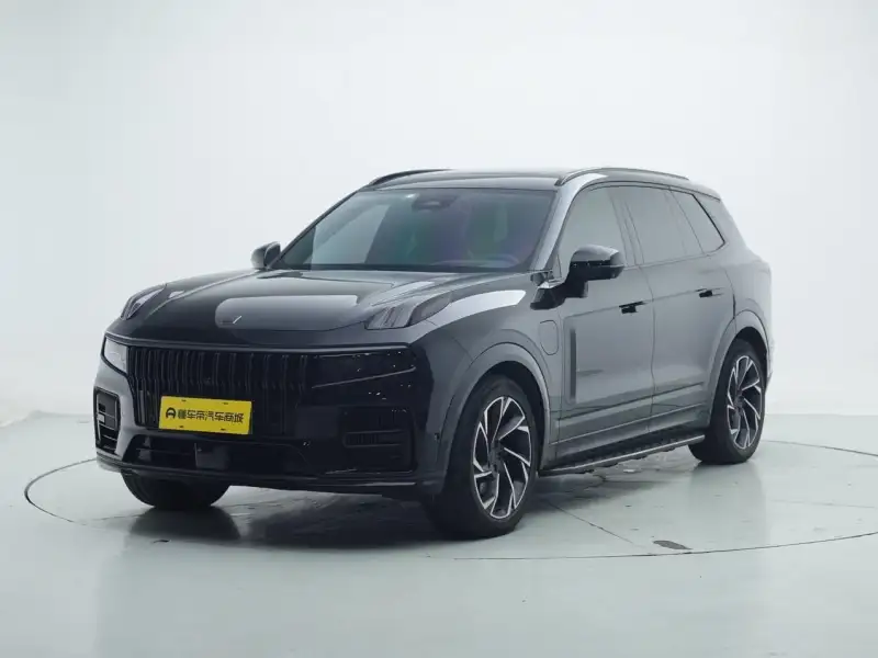 Lynk & Co 09 EM-P 2.0TD Performance 7