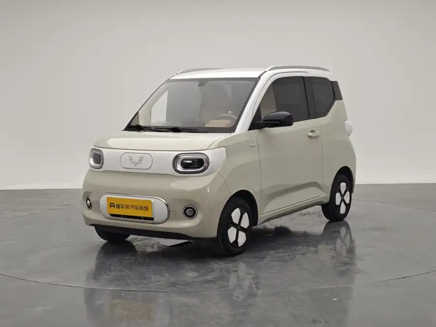 Wuling Hongguang MINIEV 215km