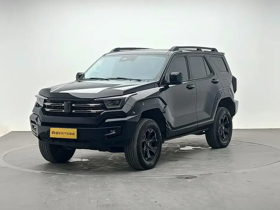 Tank 400 Hi4-T Off-road