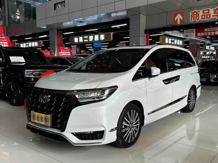 Honda Elysion 2.0L e:HEV Luxury