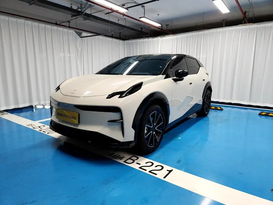 Zeekr X 4 места RWD