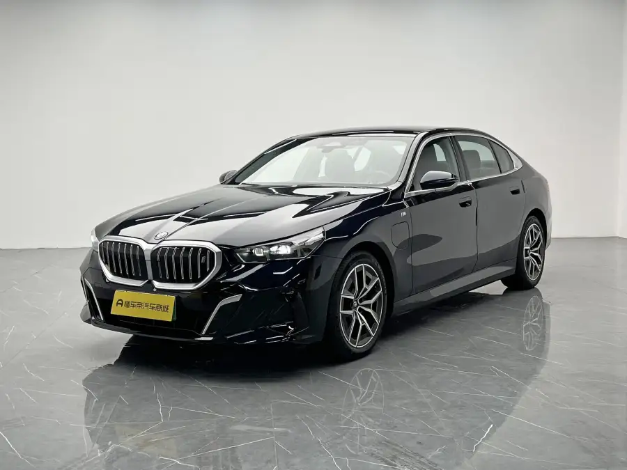 BMW i5 eDrive35L M