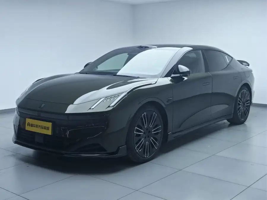 Lynk & Co 10 EM-P 240 4WD Ultra Sport