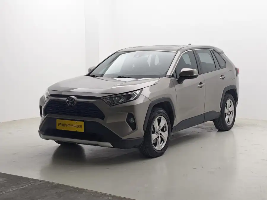 Toyota RAV4 2.0L CVT 2WD Plus