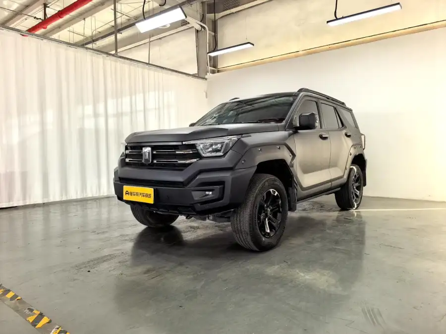 Tank 400 Hi4-T Off-road