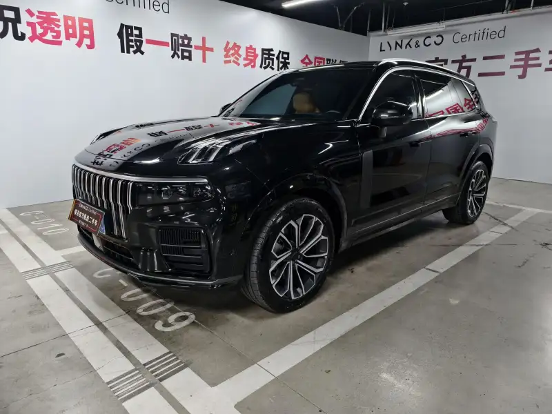 Lynk & Co 09 2.0T 4WD Sport